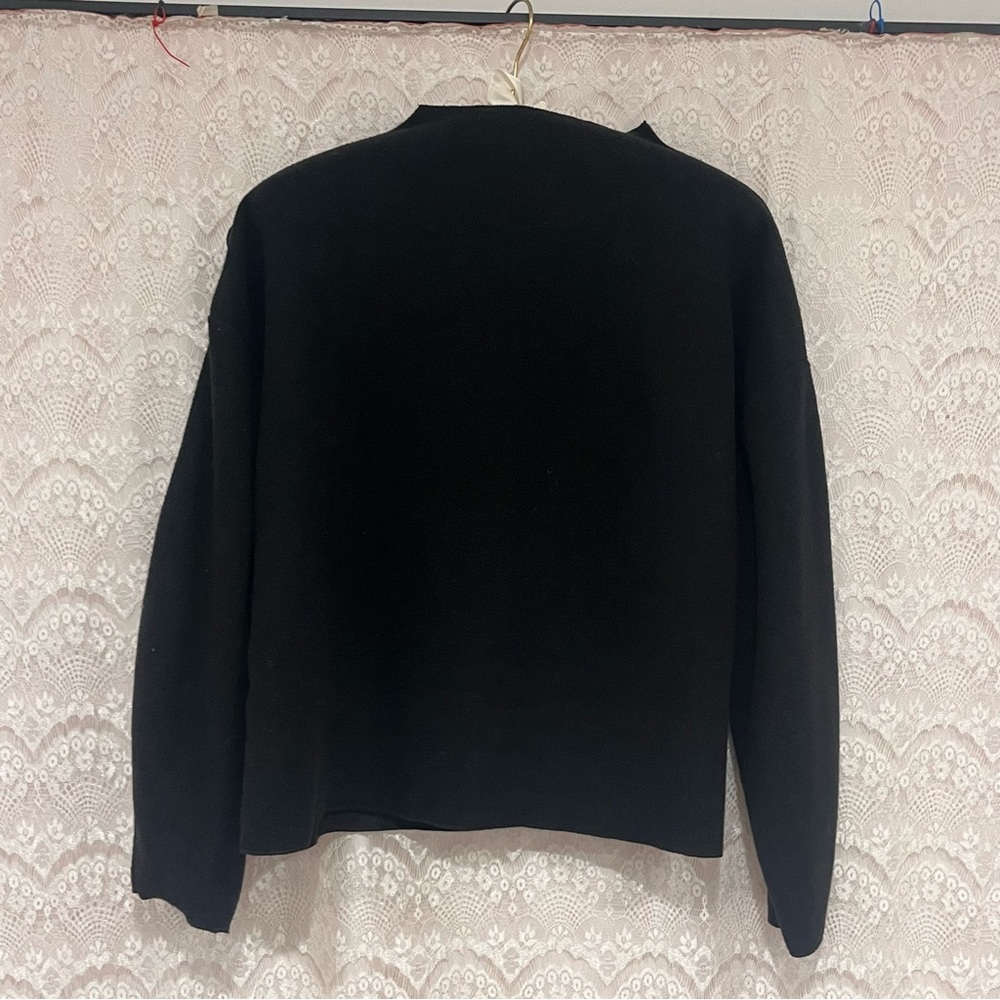 Zara women's sweater with three buttons on the shoulder size XL - Picture 4 of 16